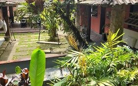 Hospedagem Majestade